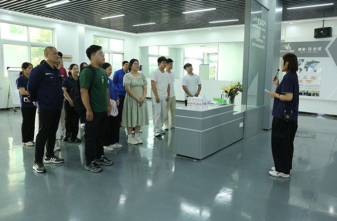 高服2025年“金榜題名?夢(mèng)想啟航”助學(xué)活動(dòng)圓滿舉行